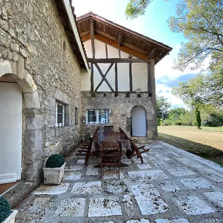 D'henriette Сasa de vacaciones Leyritz-Moncassin